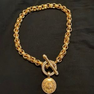 Joan Rivers Collection Jewelry - gold tone choker with toggle and bee charm.